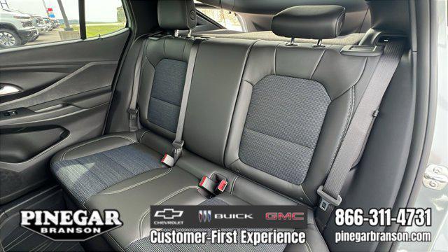 new 2025 Buick Envista car, priced at $27,025