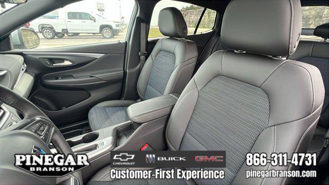 new 2025 Buick Envista car, priced at $27,025