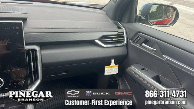 new 2025 GMC Acadia car, priced at $46,317