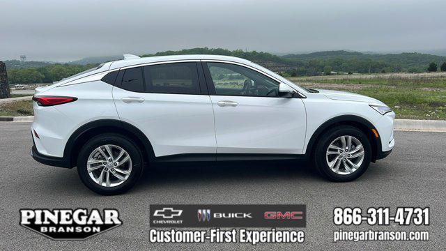 new 2025 Buick Envista car, priced at $25,935