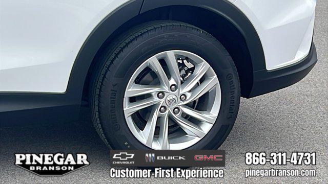 new 2025 Buick Envista car, priced at $25,935