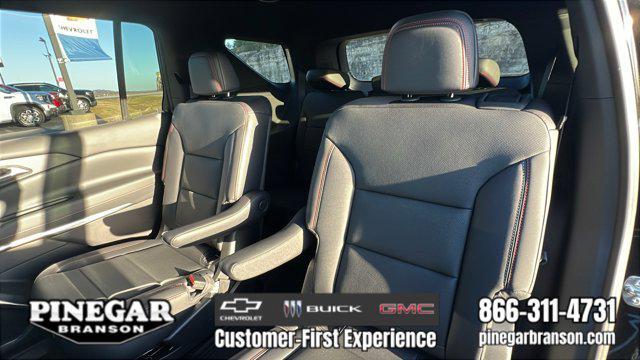 new 2026 Chevrolet Traverse car, priced at $54,717