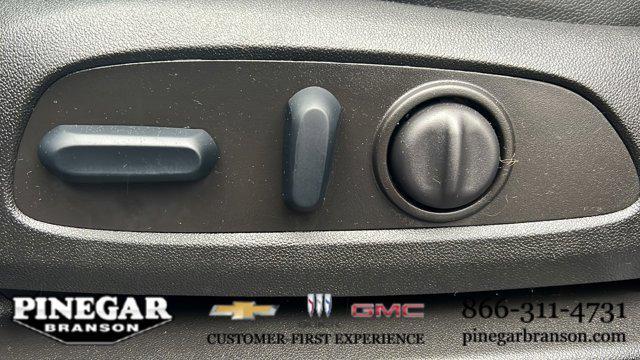 used 2023 Chevrolet Equinox car, priced at $30,977