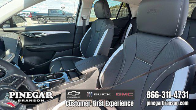 new 2025 Buick Envision car, priced at $39,539
