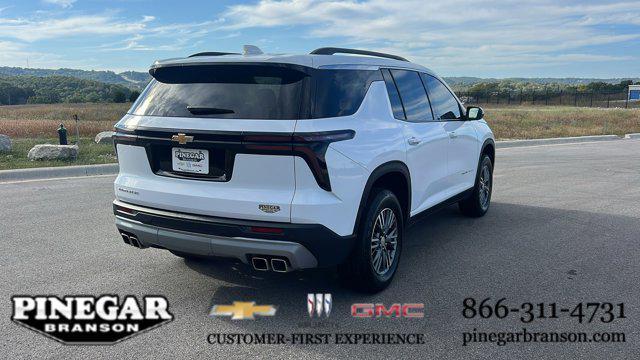 used 2025 Chevrolet Traverse car, priced at $36,977