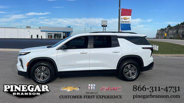 used 2025 Chevrolet Traverse car, priced at $36,977