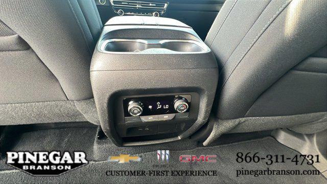 used 2025 Chevrolet Traverse car, priced at $36,977