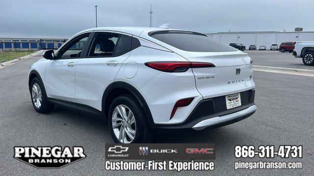 new 2025 Buick Envista car, priced at $24,345