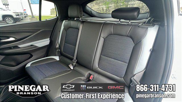 new 2025 Buick Envista car, priced at $24,345