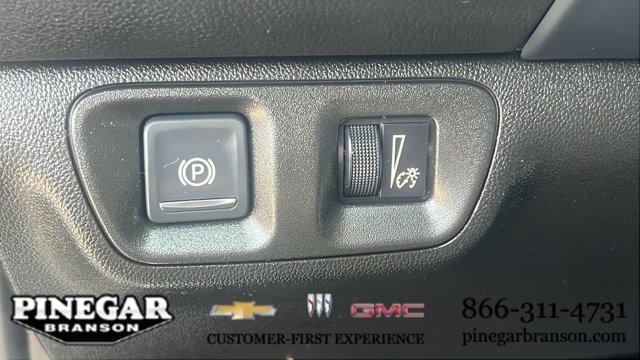 used 2023 GMC Acadia car, priced at $28,977