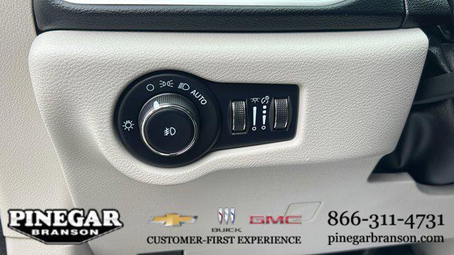 used 2023 Chrysler Pacifica car, priced at $25,977