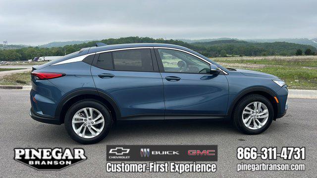new 2025 Buick Envista car, priced at $24,840