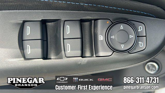new 2025 Buick Envista car, priced at $28,029