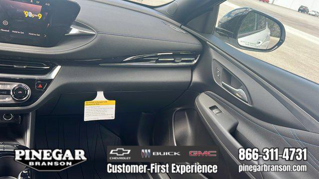 new 2025 Buick Envista car, priced at $28,029