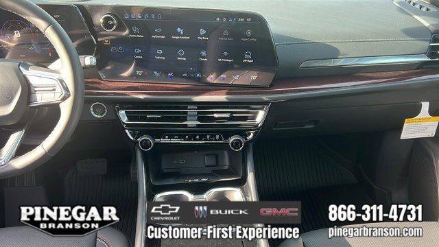 new 2026 Chevrolet Traverse car, priced at $53,098