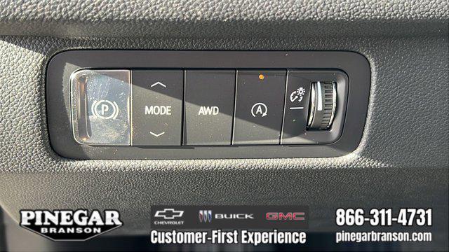 new 2026 Chevrolet Traverse car, priced at $53,098