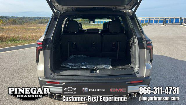 new 2026 Chevrolet Traverse car, priced at $53,098