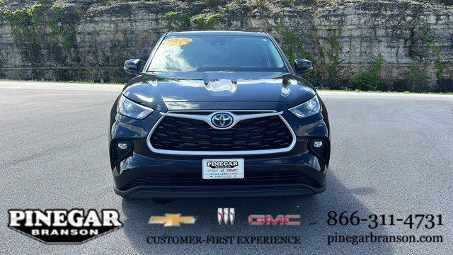 used 2023 Toyota Highlander Hybrid car, priced at $39,977
