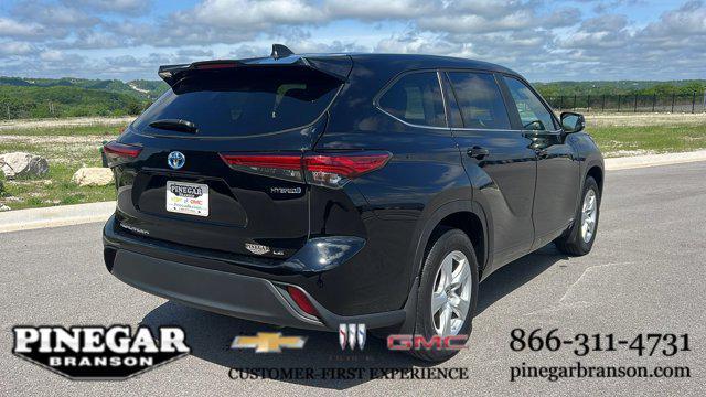 used 2023 Toyota Highlander Hybrid car, priced at $39,977