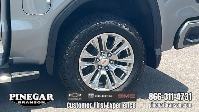 new 2025 GMC Sierra 1500 car, priced at $66,160