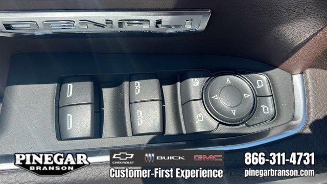 new 2025 GMC Sierra 1500 car, priced at $66,160
