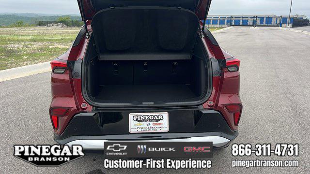 new 2025 Buick Envista car, priced at $27,830
