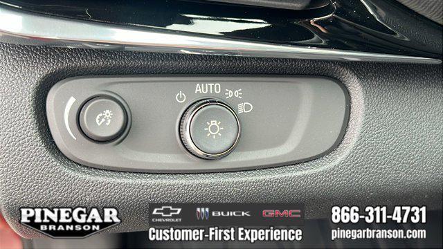 new 2025 Buick Envista car, priced at $27,830