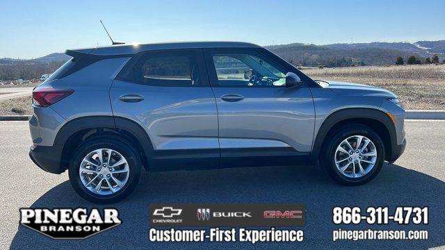 new 2025 Chevrolet TrailBlazer car, priced at $25,105