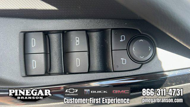 new 2026 Chevrolet Equinox car, priced at $33,385