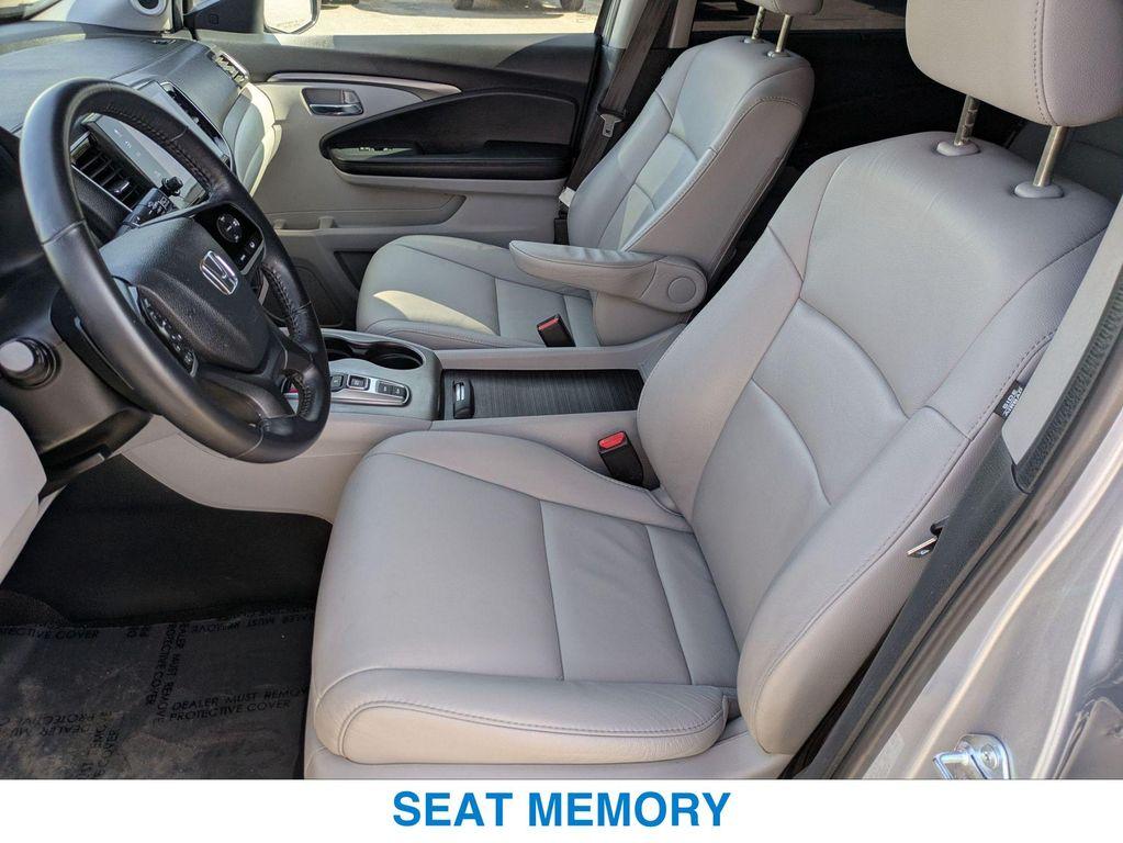 used 2022 Honda Pilot car, priced at $31,237