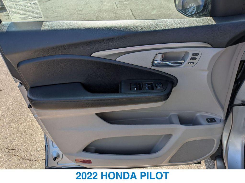 used 2022 Honda Pilot car, priced at $31,237