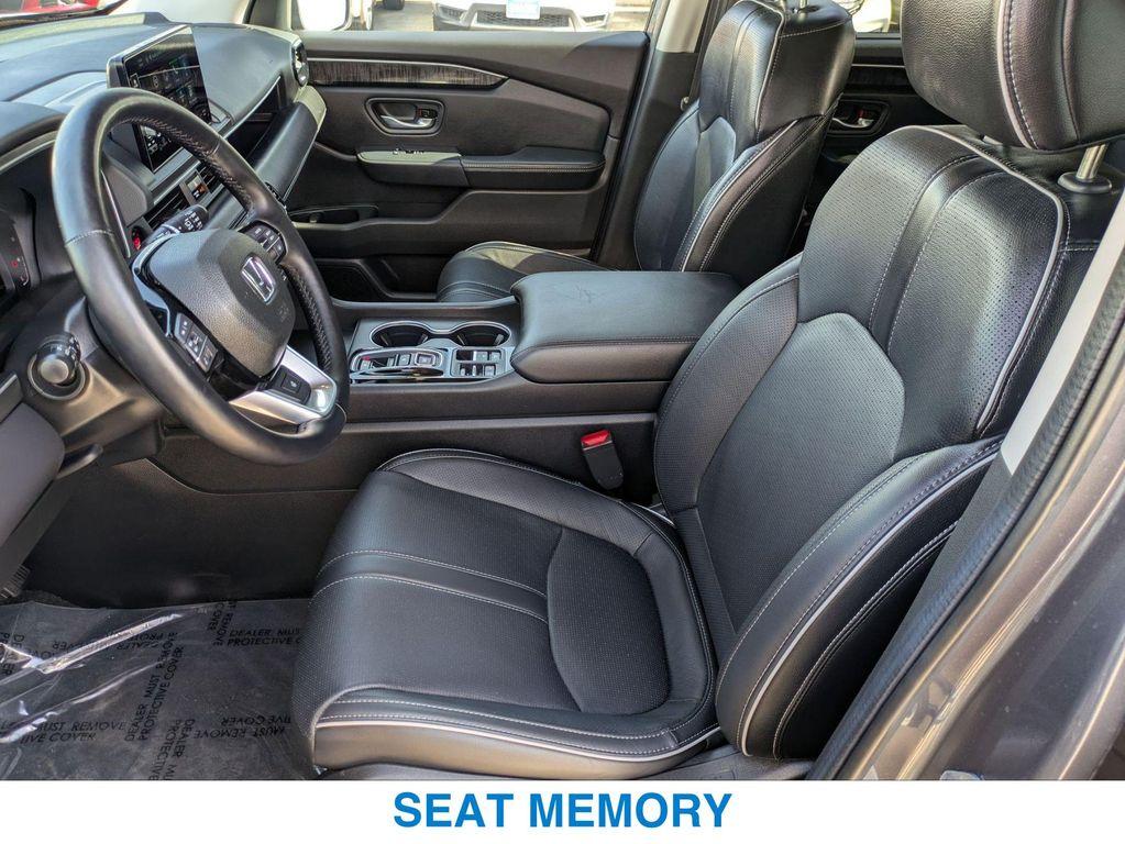 used 2024 Honda Pilot car, priced at $44,987