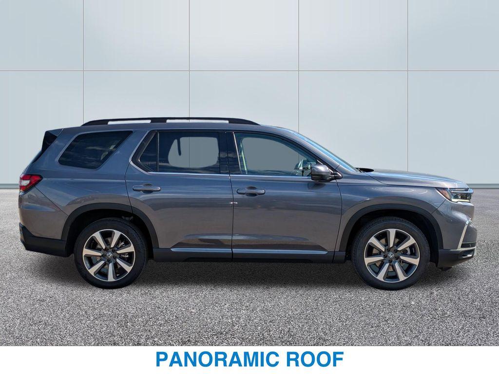 used 2024 Honda Pilot car, priced at $44,987