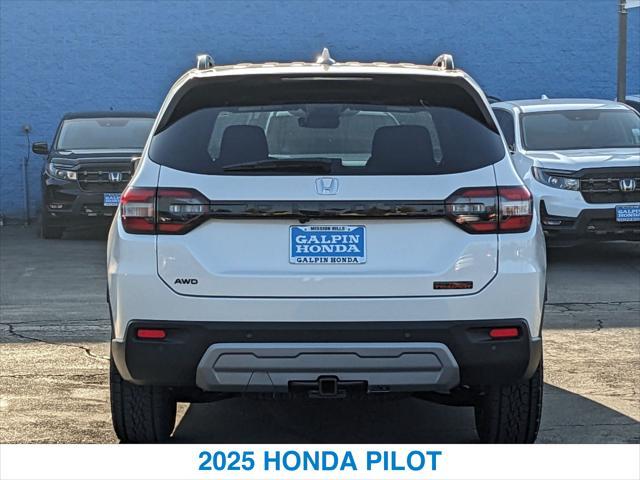 new 2025 Honda Pilot car, priced at $51,250