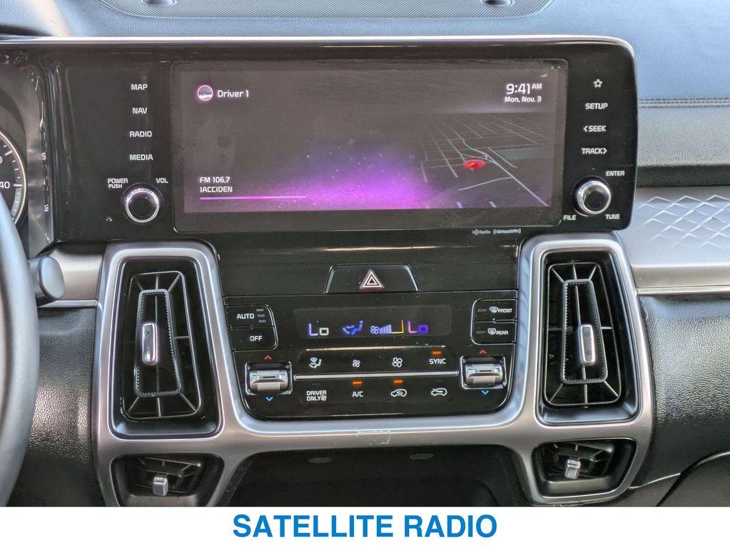 used 2022 Kia Sorento Hybrid car, priced at $26,108