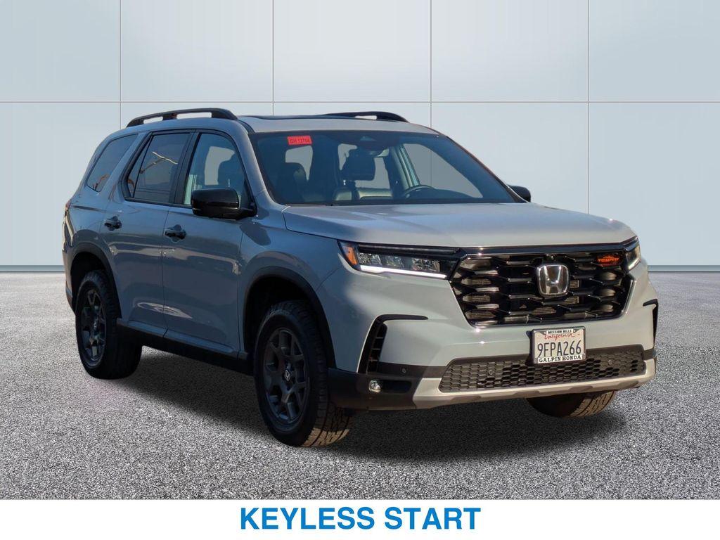 used 2023 Honda Pilot car, priced at $44,174