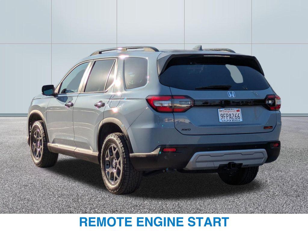 used 2023 Honda Pilot car, priced at $44,174