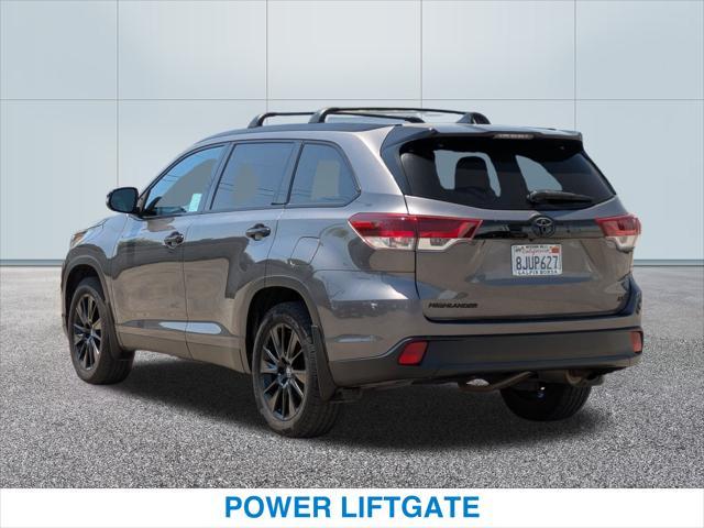 used 2019 Toyota Highlander car, priced at $27,747