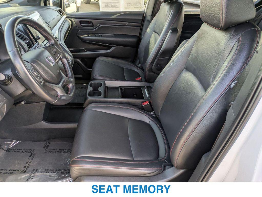 used 2023 Honda Odyssey car, priced at $35,423