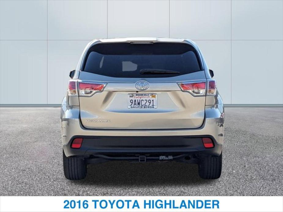 used 2016 Toyota Highlander car, priced at $22,857