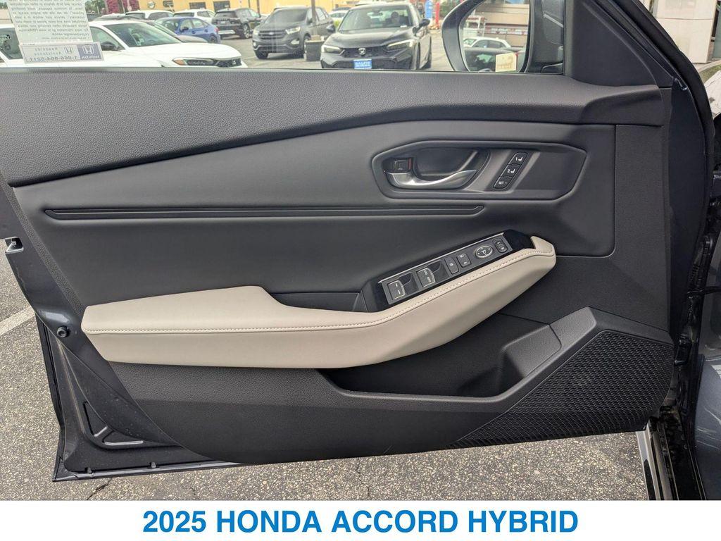 new 2025 Honda Accord Hybrid car, priced at $40,450