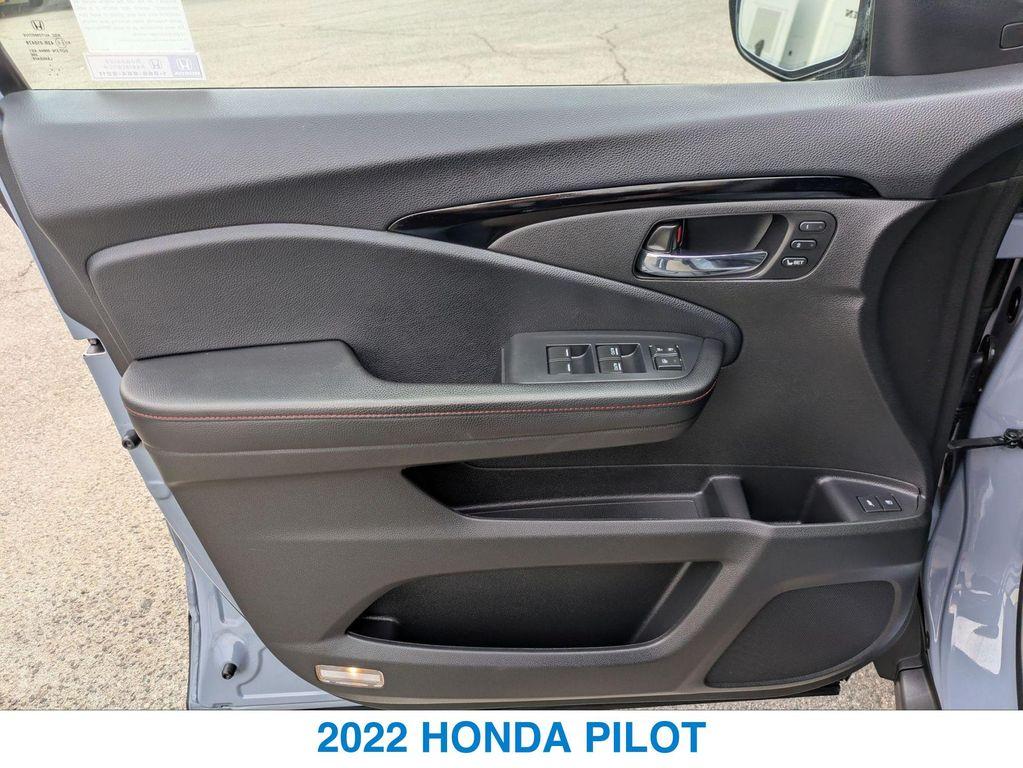 used 2022 Honda Pilot car, priced at $38,207