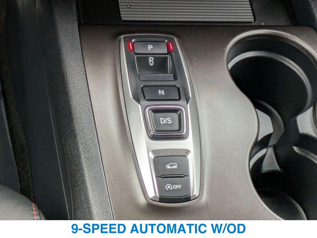 used 2022 Honda Pilot car, priced at $35,678
