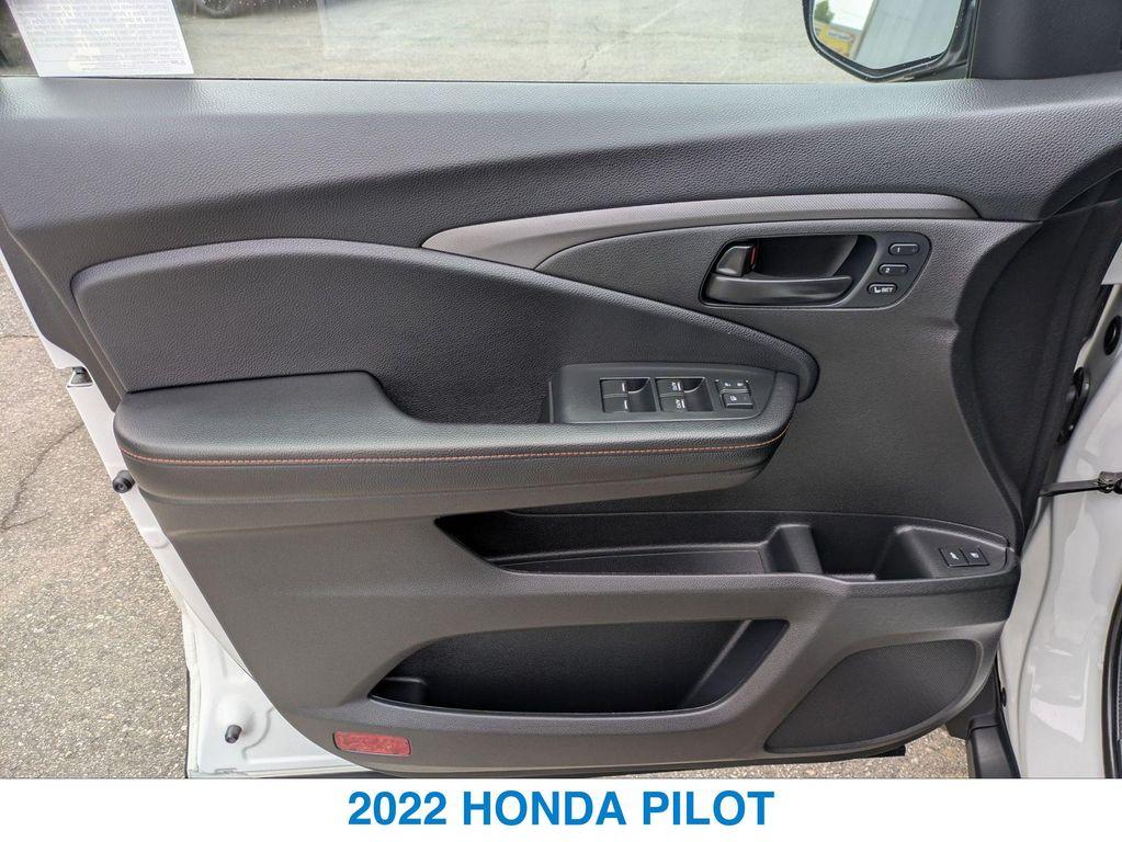 used 2022 Honda Pilot car, priced at $35,678