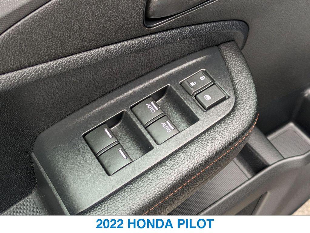 used 2022 Honda Pilot car, priced at $35,678