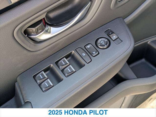 new 2025 Honda Pilot car, priced at $49,405
