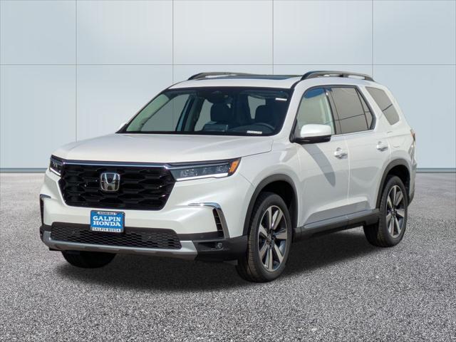 new 2025 Honda Pilot car, priced at $49,405