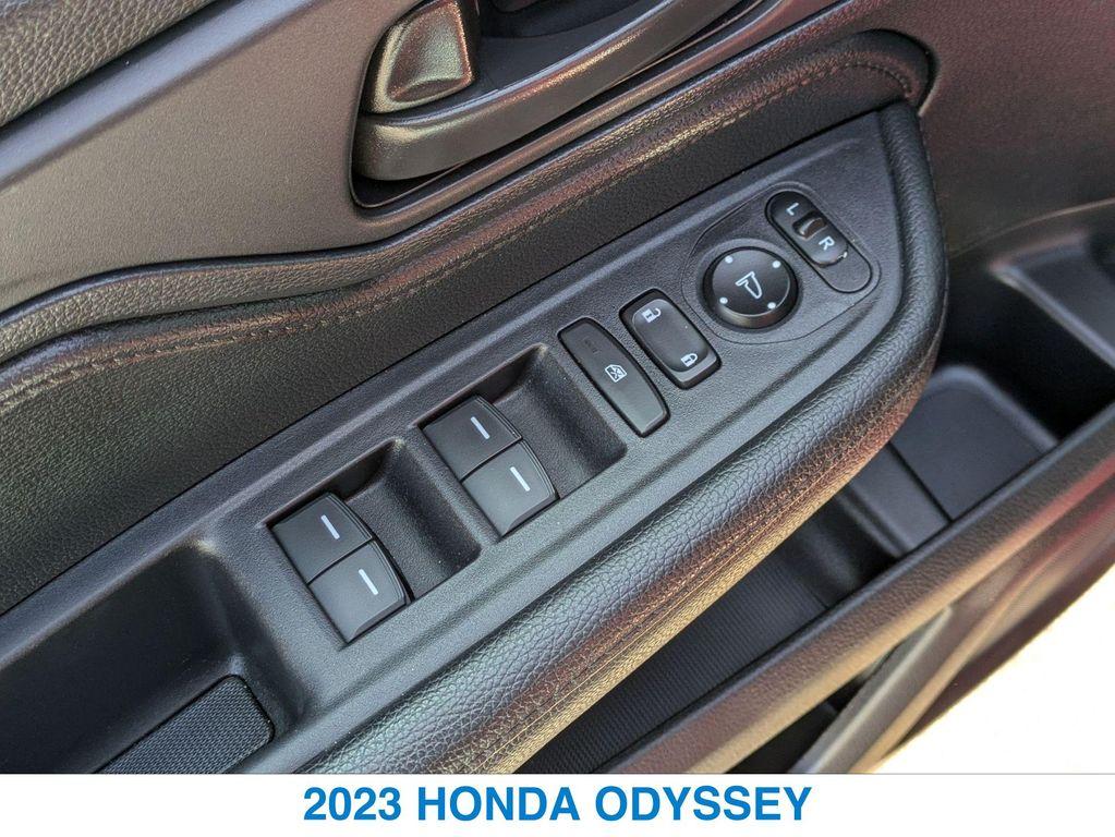 used 2023 Honda Odyssey car, priced at $33,091