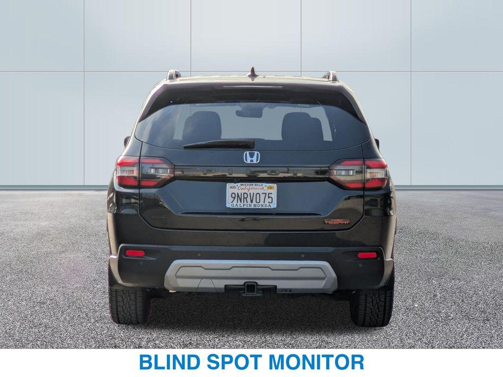used 2025 Honda Pilot car, priced at $45,181