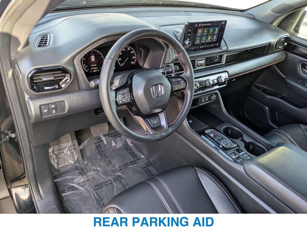used 2025 Honda Pilot car, priced at $45,181
